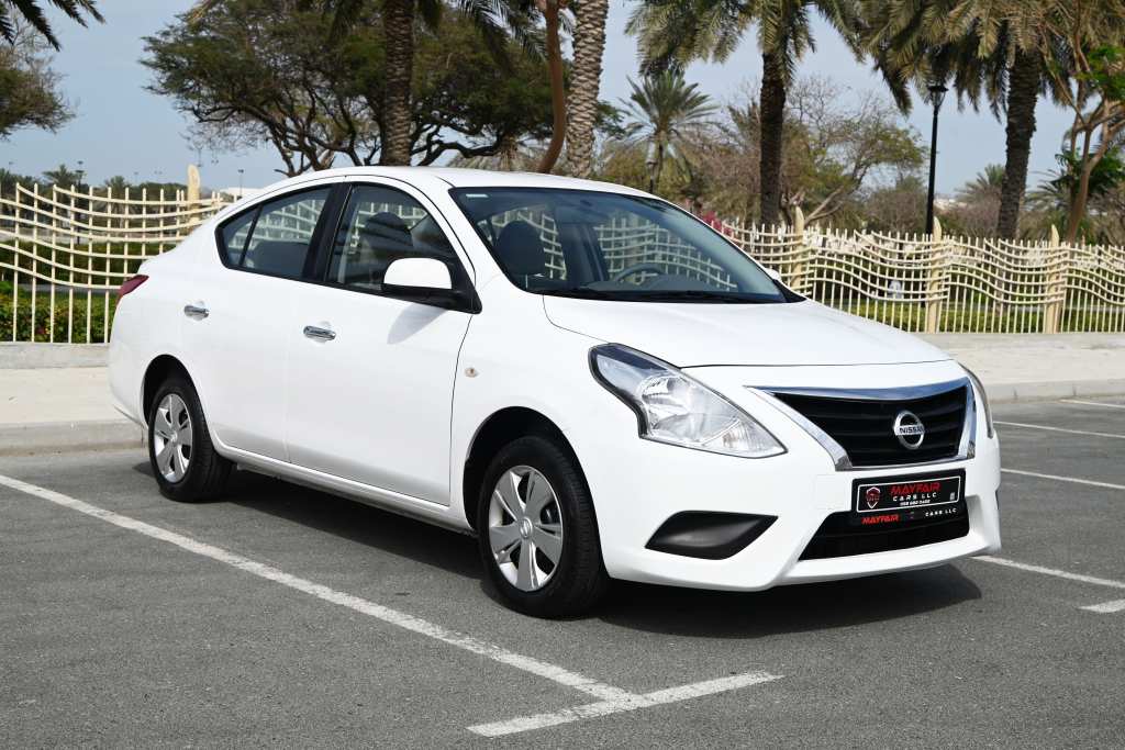 Nissan Sunny SV (2021)