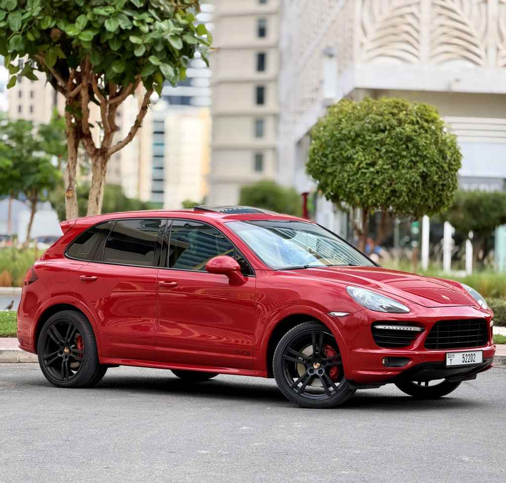 Porsche Cayenne GTS (2013)