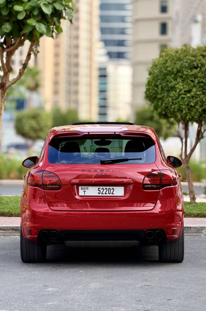 Porsche Cayenne GTS (2013)