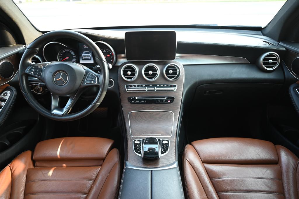 Mercedes-Benz GLC 300 Std (2018)
