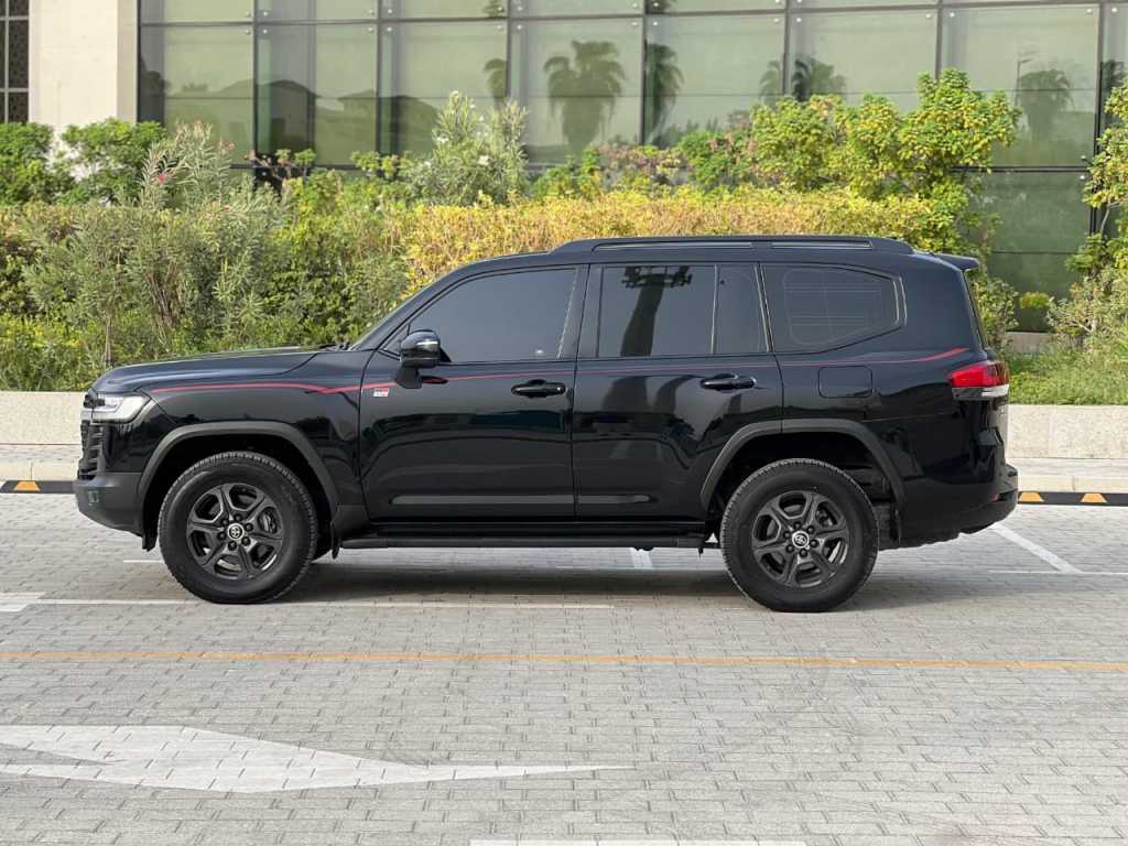 Toyota Land Cruiser (2022)