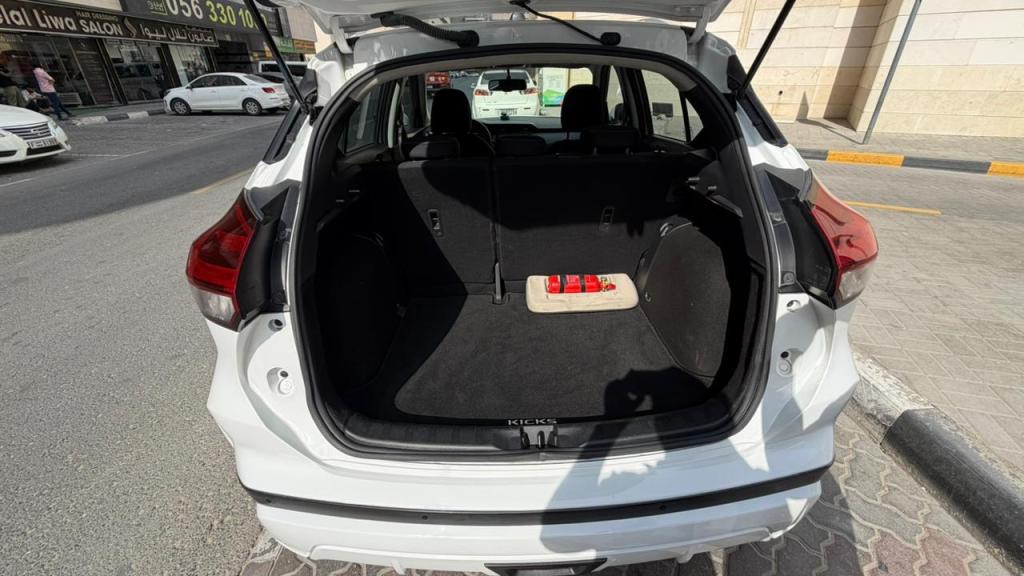 Nissan Kicks S (2022)