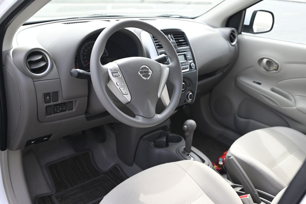 Nissan Sunny SV (2021)