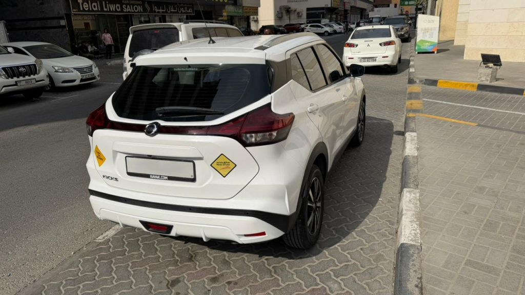 Nissan Kicks S (2022)