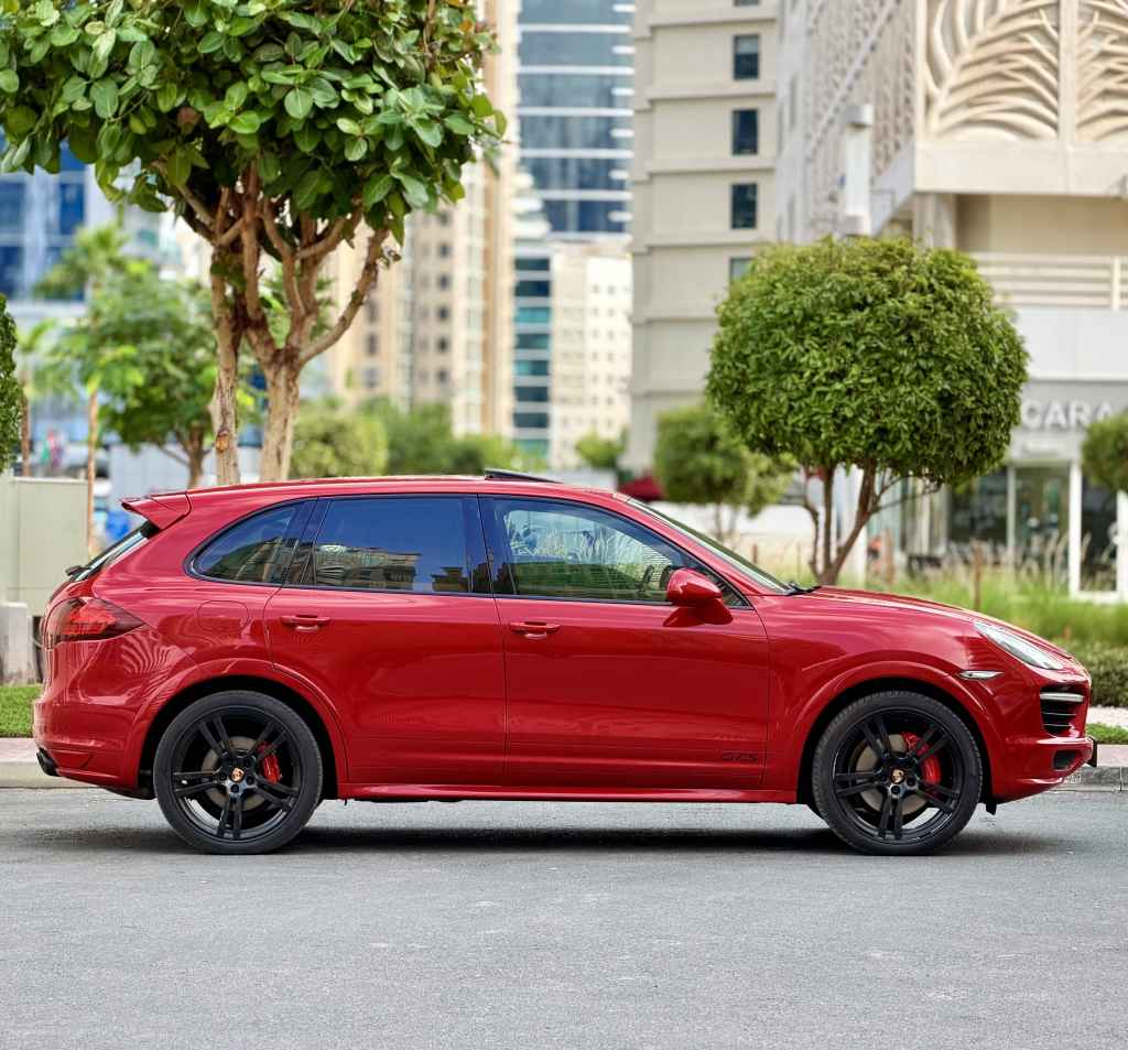 Porsche Cayenne GTS (2013)